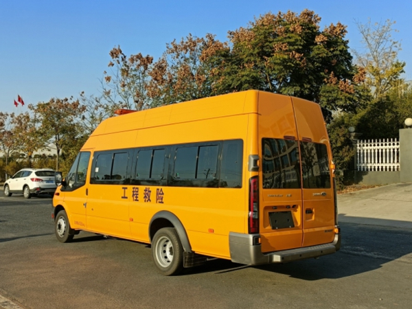 福特V348加長軸救險(xiǎn)車