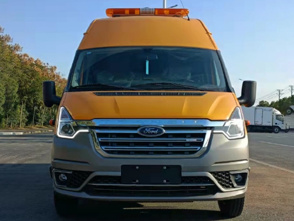 福特V348加長軸救險(xiǎn)車